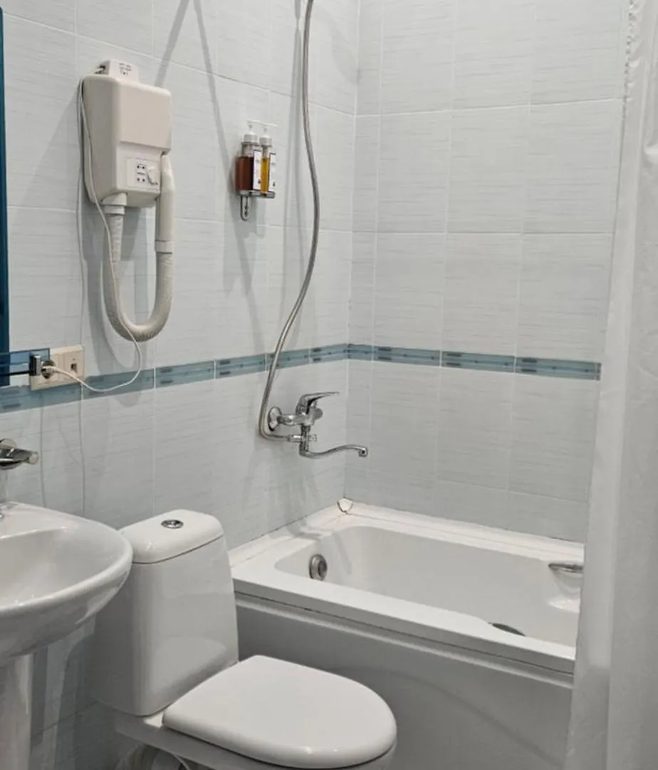 Cruise Hotel Tbilisi Gruzja