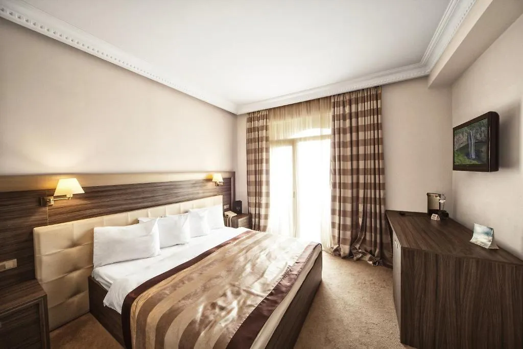 Cruise Hotel Tbilisi 4*,  Gruzja