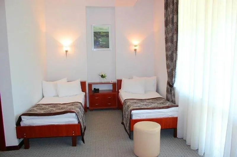 Cruise Hotel Tbilisi 4*,